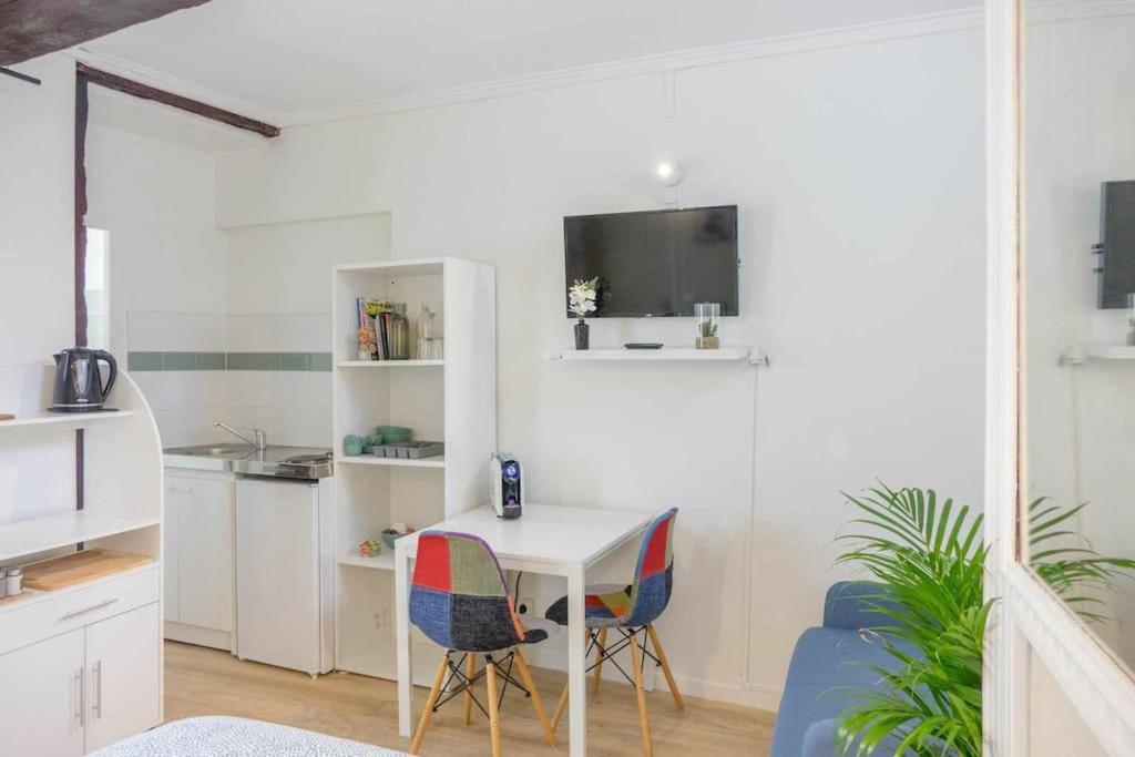 Studio Rue Pietonne Orléans Extérieur photo